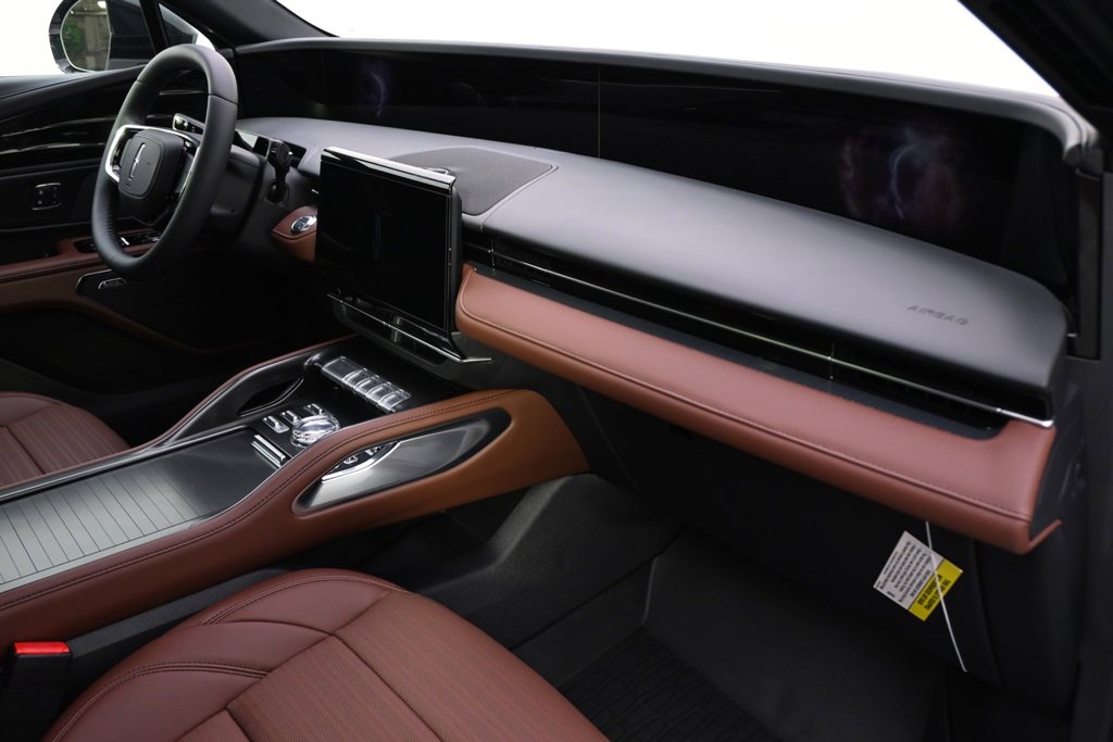 New 2026 Lincoln Nautilus Reserve image 15