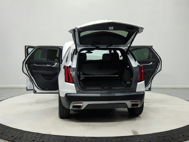Used 2023 Cadillac XT5 Premium Luxury w/ LPO, Floor Liner Package AWD/4WD image 15