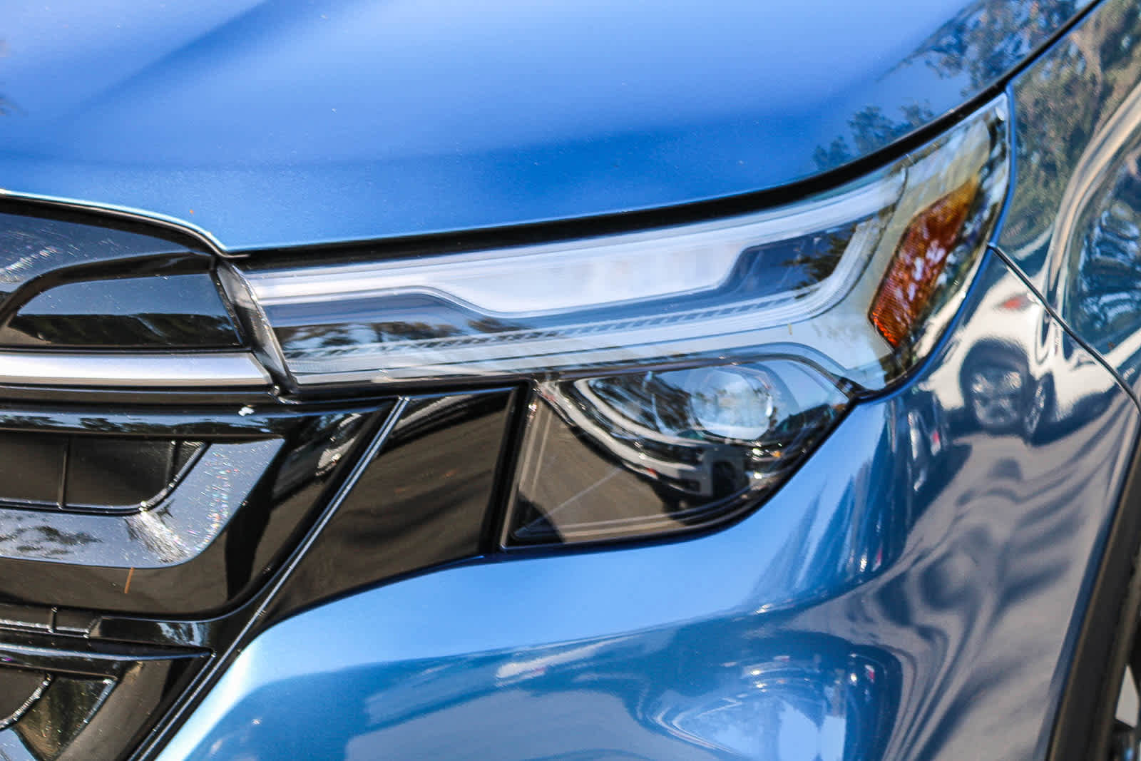 Certified 2025 Subaru Forester Touring AWD/4WD image 8