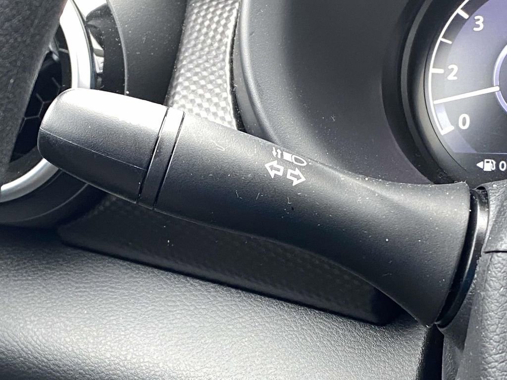 Used 2024 Nissan Kicks SV image 22