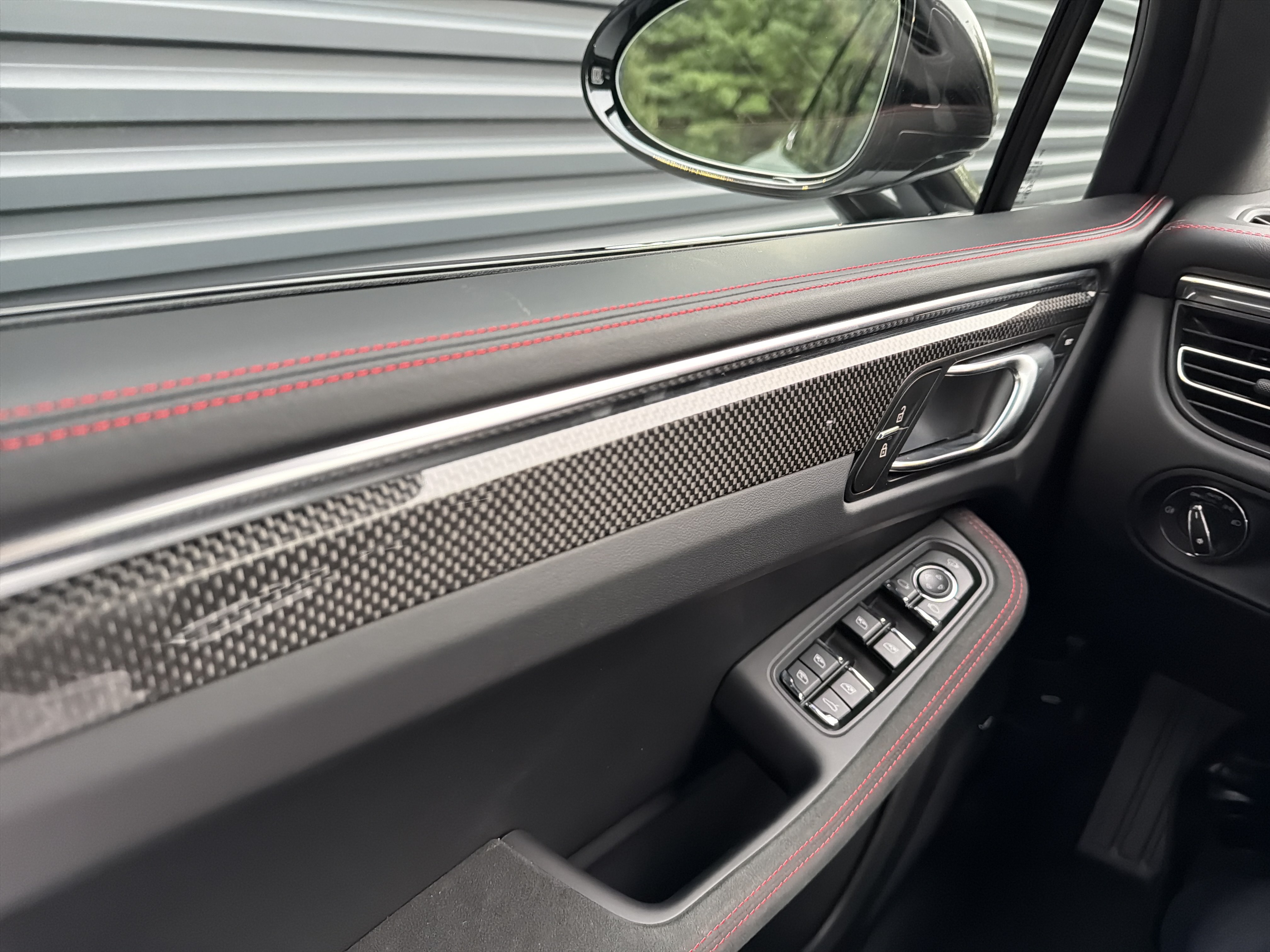 New 2026 Porsche Macan GTS AWD/4WD image 23