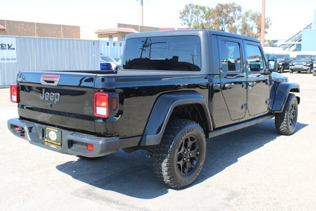 Used 2022 Jeep Gladiator Overland AWD/4WD image 4