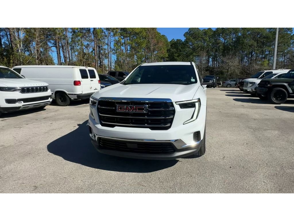 Used 2025 GMC Acadia Elevation image 3
