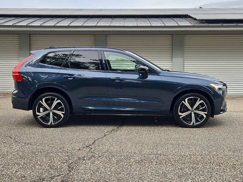 Used 2024 Volvo XC60 T8 Ultimate w/ Protection Package Premier AWD/4WD image 8