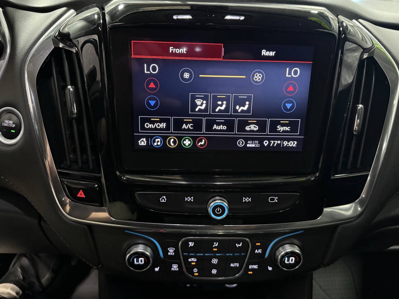 Used 2020 Chevrolet Traverse LT w/ LPO, Floor Liner Package AWD/4WD image 20