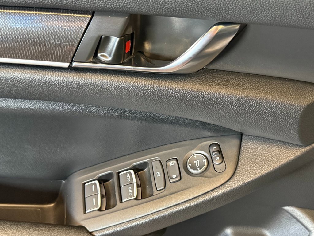 Used 2021 Honda Accord Sport Special Edition image 17