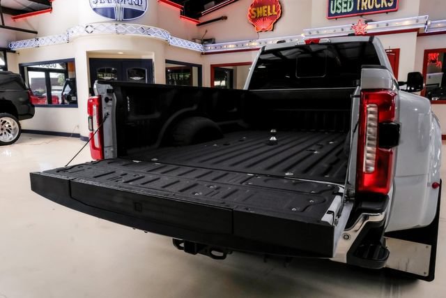 Used 2025 Ford F350 Lariat AWD/4WD image 64