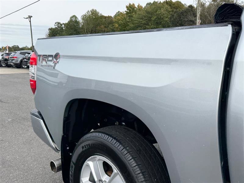 Used 2019 Toyota Tundra SR5 w/ Convenience Package image 28