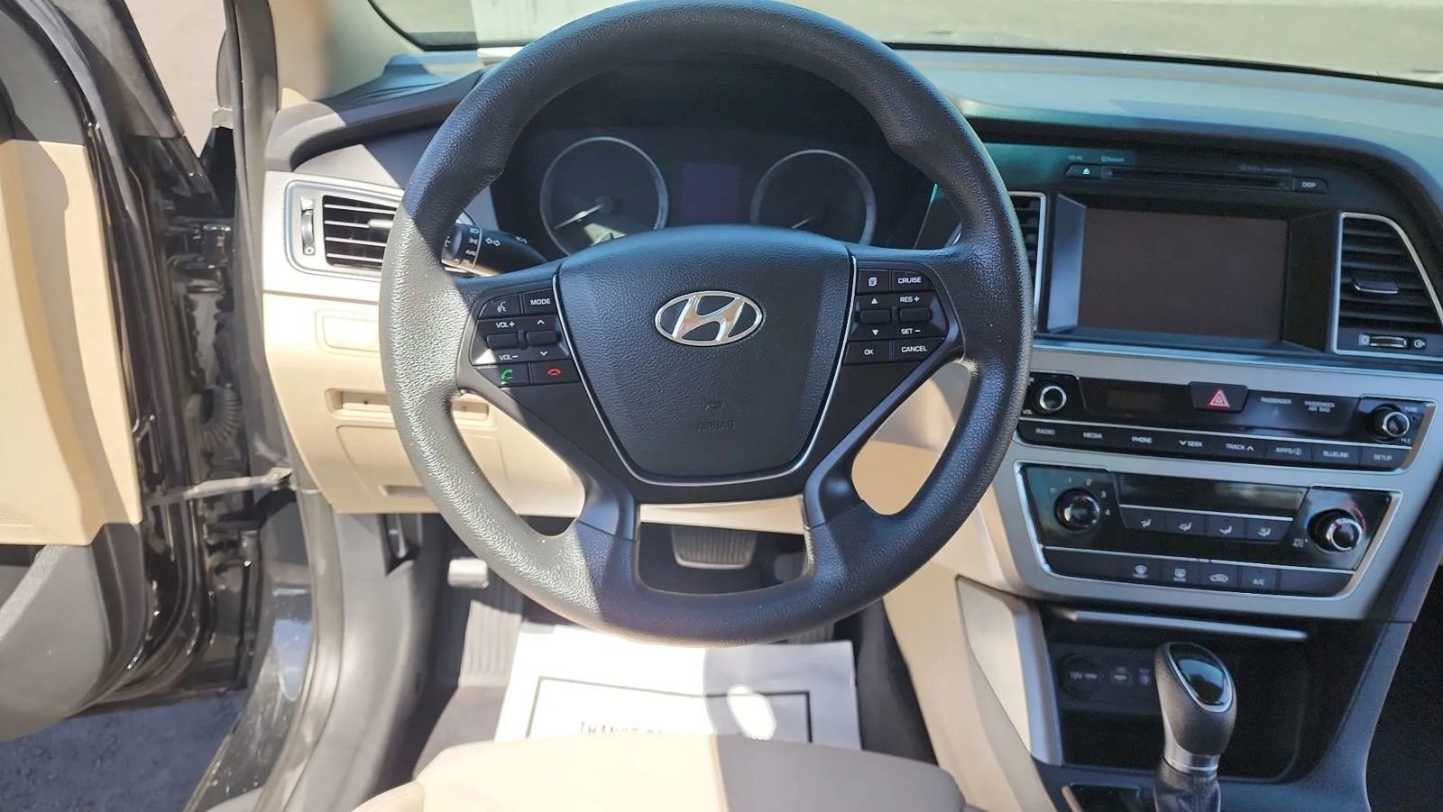 Used 2017 Hyundai Sonata SE image 12