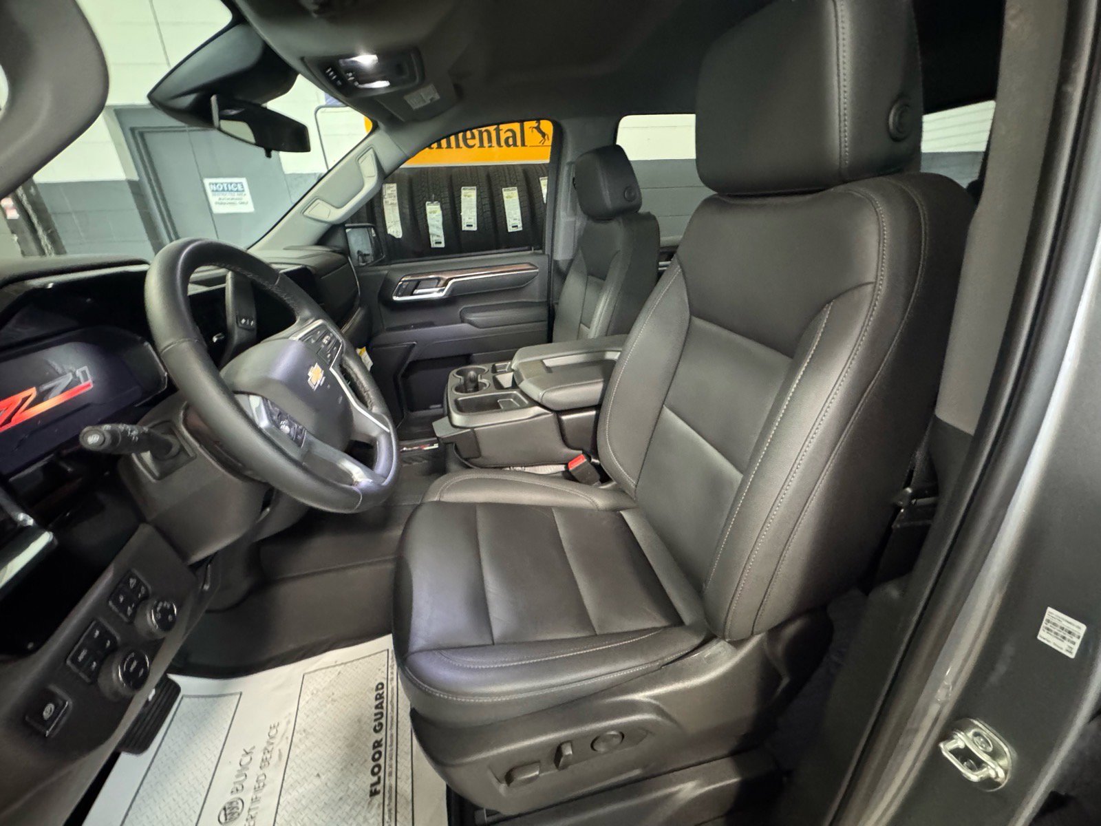 Used 2025 Chevrolet Silverado 1500 LT w/ All Star Edition Plus image 16