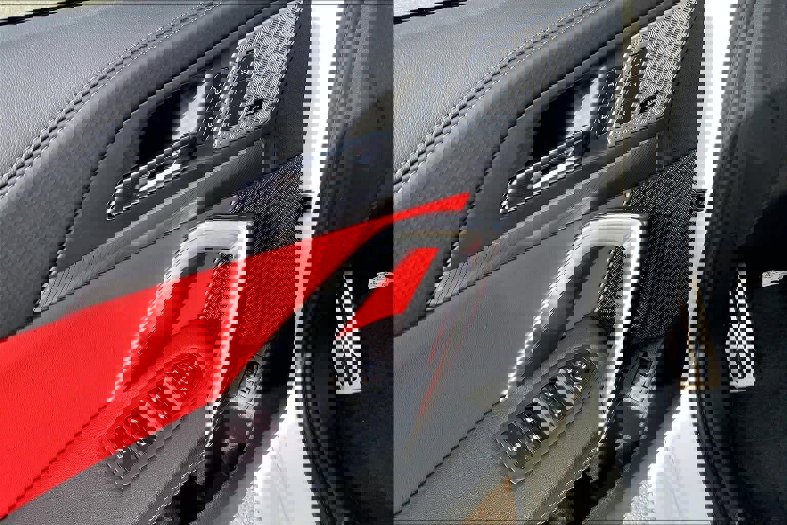 Used 2024 BMW X2 M35i w/ Premium Package image 32