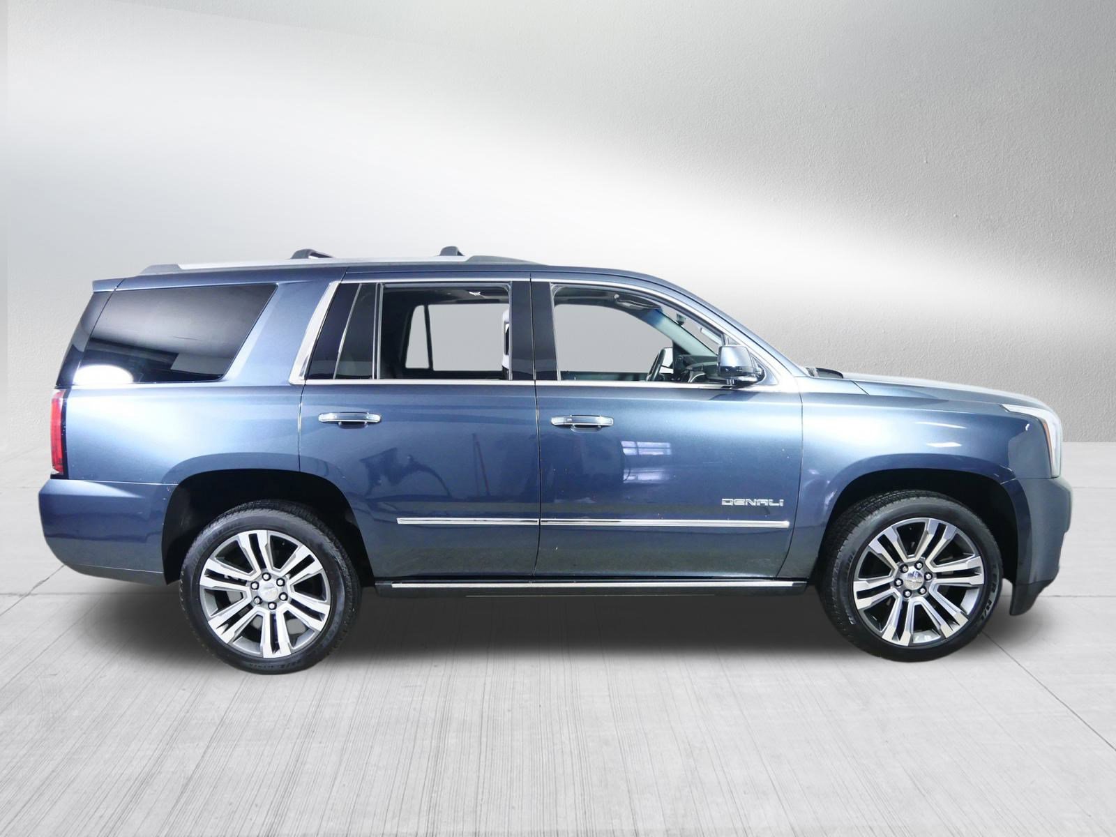 Used 2019 GMC Yukon Denali w/ Denali Ultimate Package image 8
