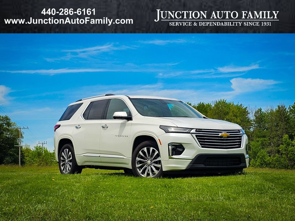 Used 2023 Chevrolet Traverse Premier AWD/4WD image 1