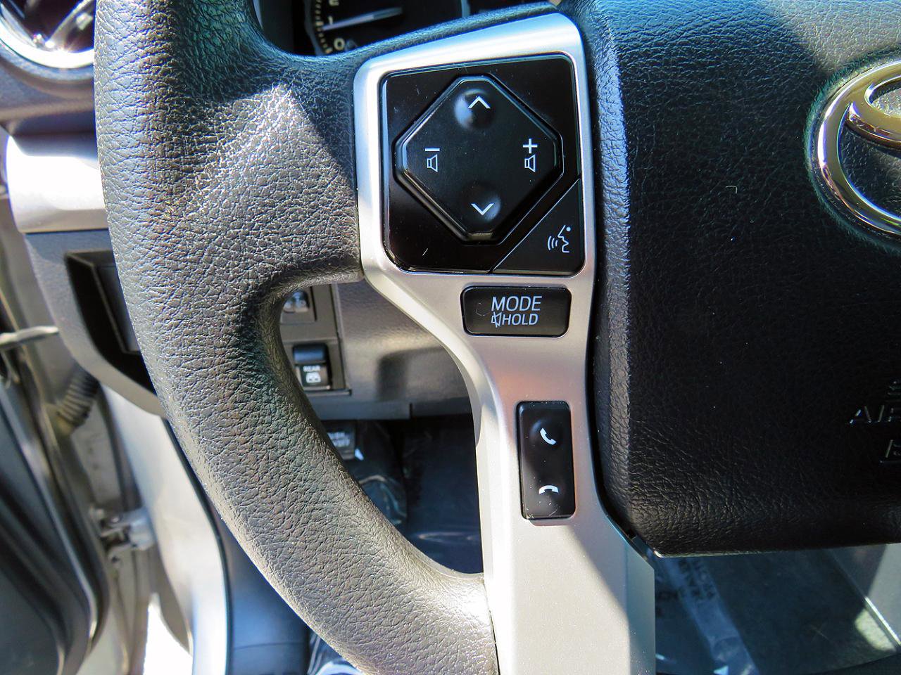 Used 2021 Toyota Tundra SR5 AWD/4WD image 27