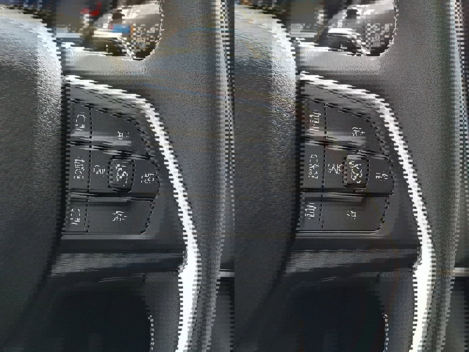 Used 2023 Jeep Grand Cherokee Altitude image 22