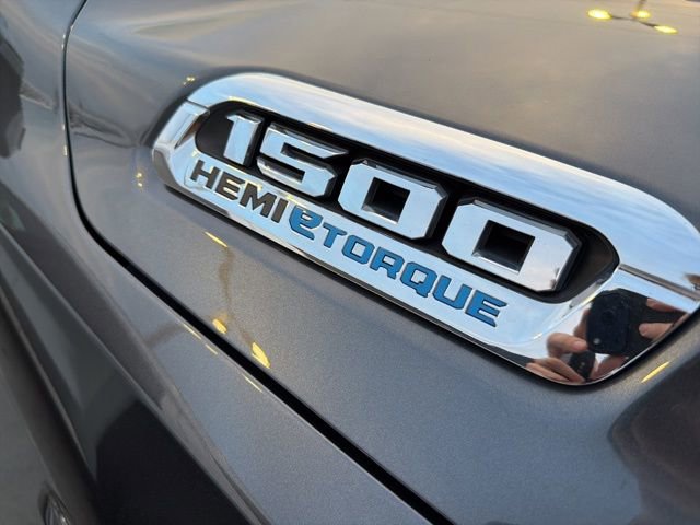 Used 2022 RAM 1500 Laramie AWD/4WD image 6