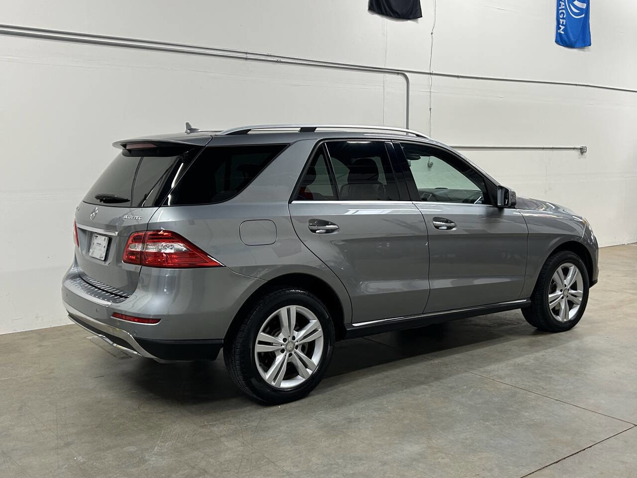 Used 2015 Mercedes-Benz ML 250 BlueTEC 4MATIC w/ Premium 1 Package image 5