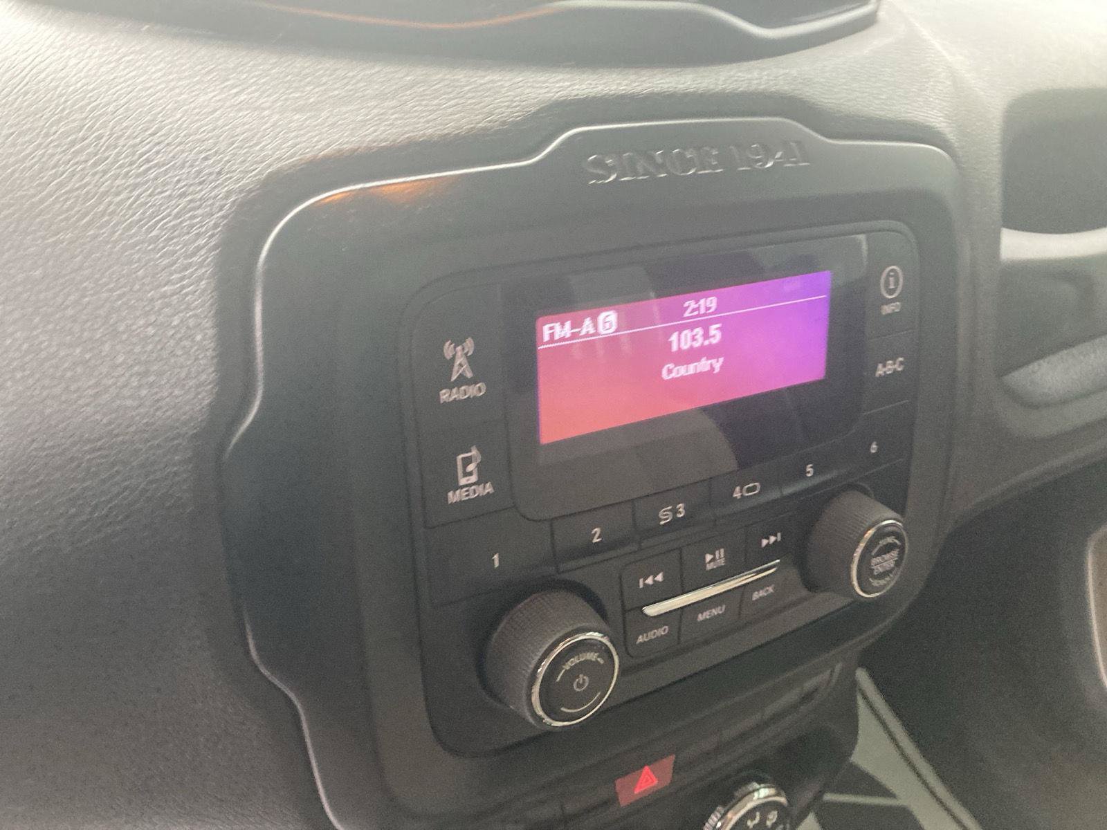 Used 2015 Jeep Renegade Sport w/ Power & Air Group FWD image 14