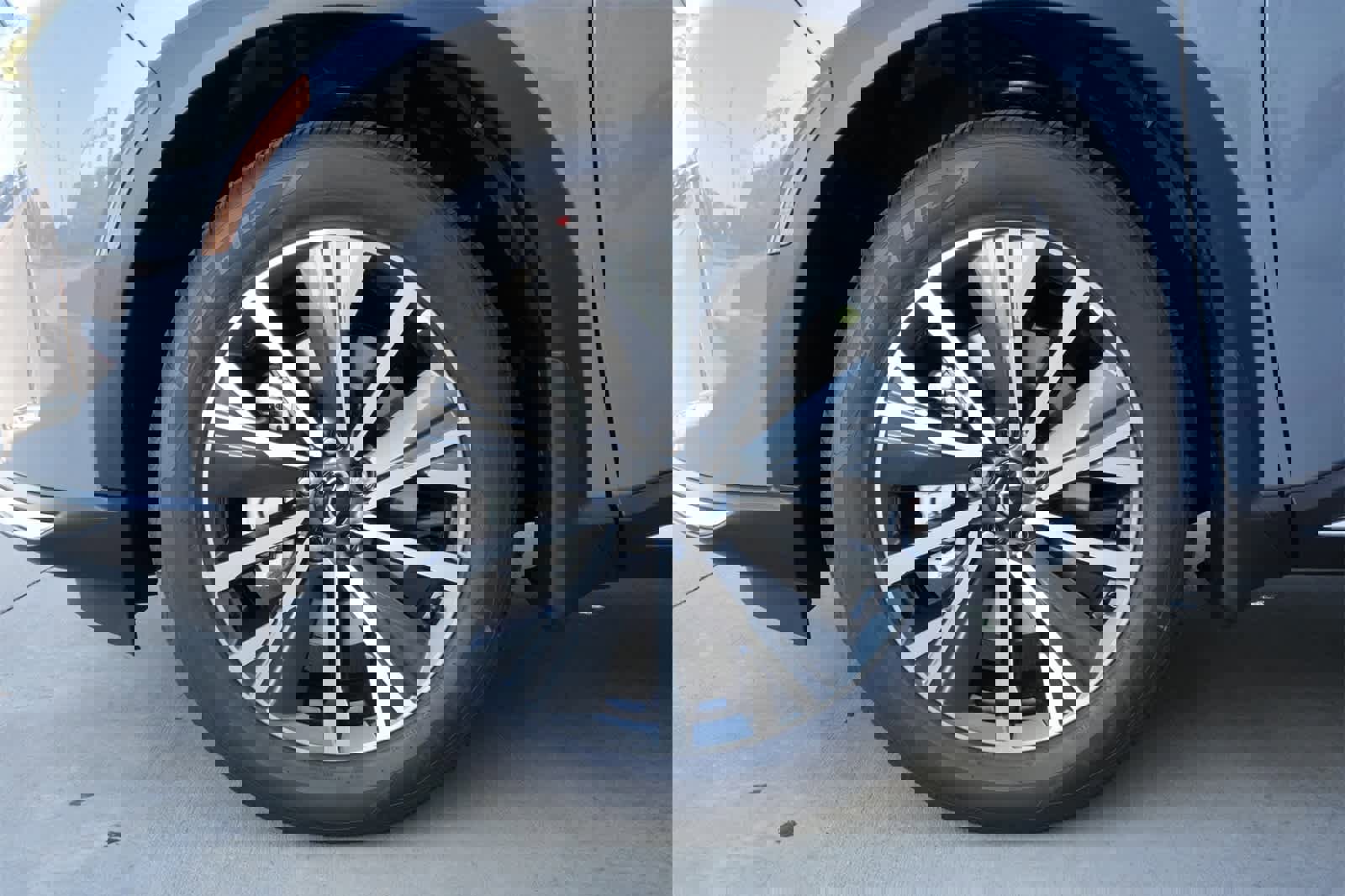 New 2026 INFINITI QX60 Luxe image 27