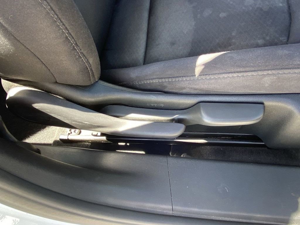 Used 2022 Chevrolet Malibu LT image 11