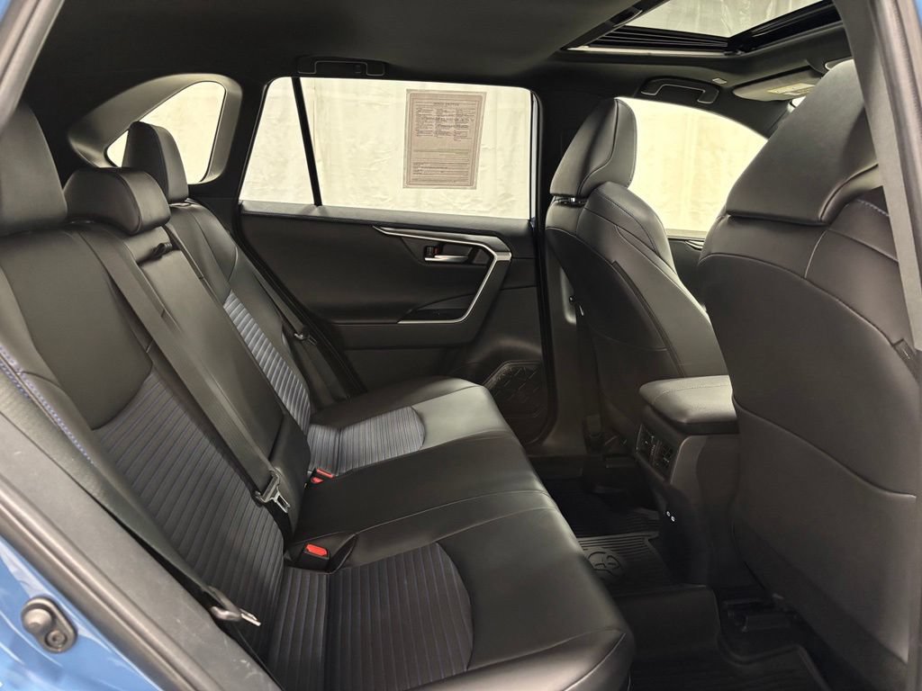 Used 2025 Toyota RAV4 XSE w/ Weather Package AWD/4WD image 54