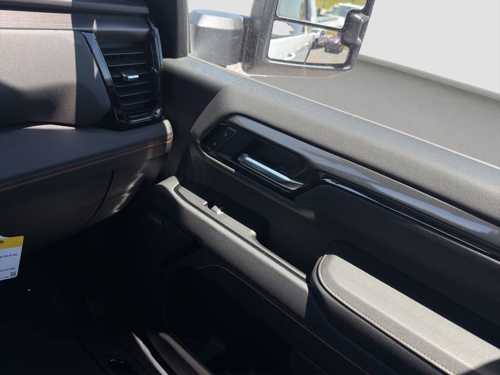 New 2026 GMC Sierra 3500 AT4 w/ AT4 Premium Plus Package AWD/4WD image 17