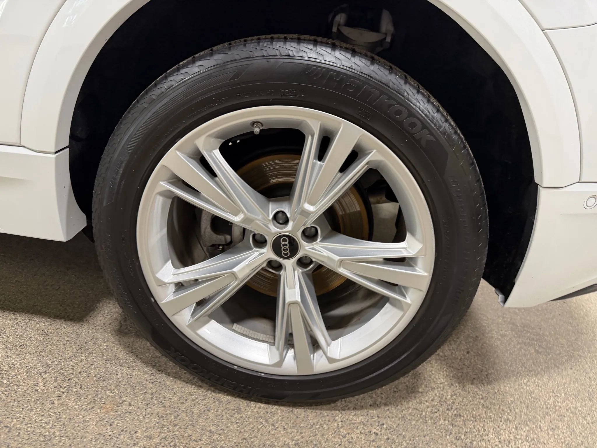 Used 2023 Audi Q8 Premium w/ Convenience Package image 64