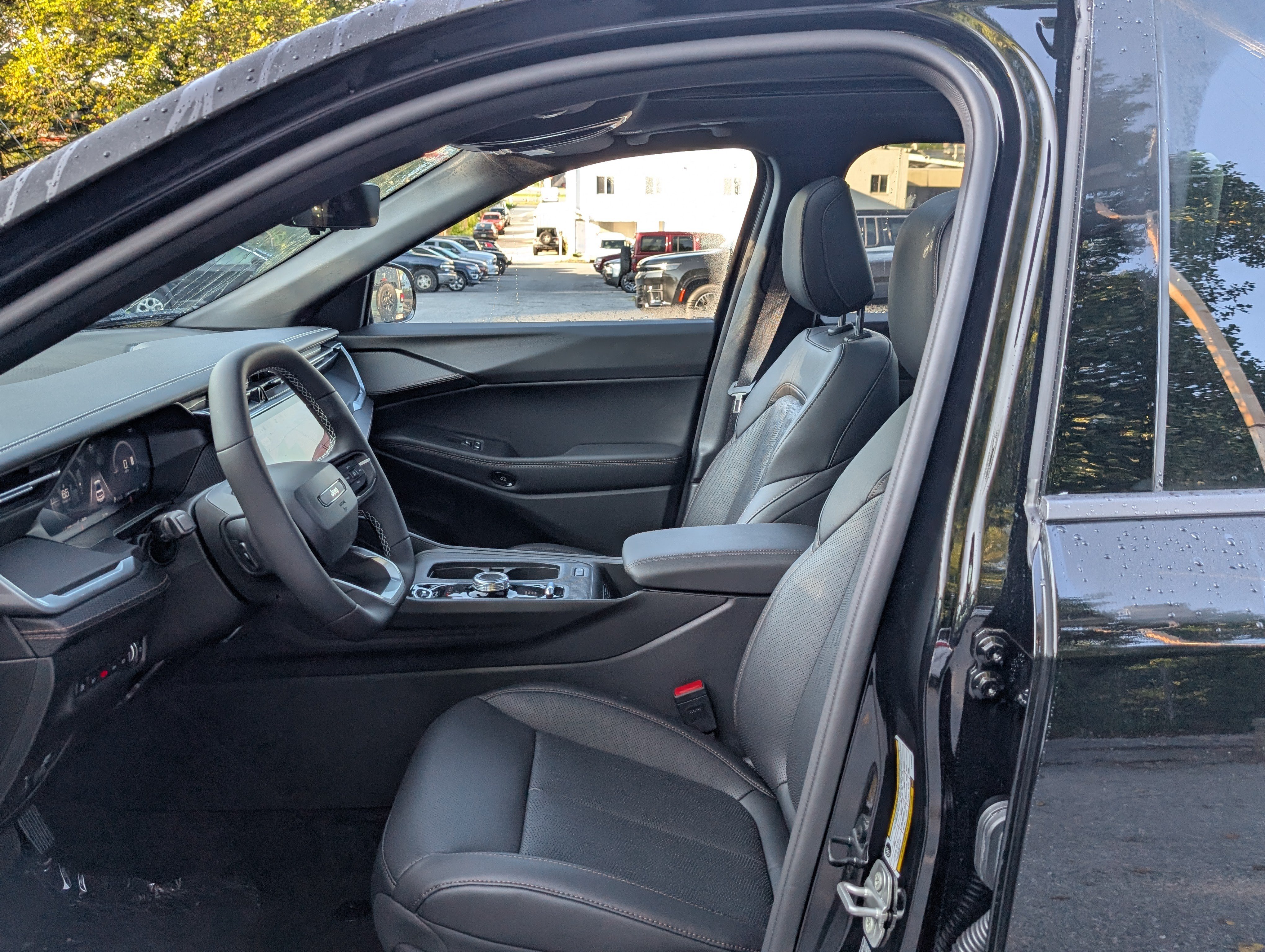 New 2026 Jeep Cherokee Overland w/ Advanced Pro Tech Group AWD/4WD image 16