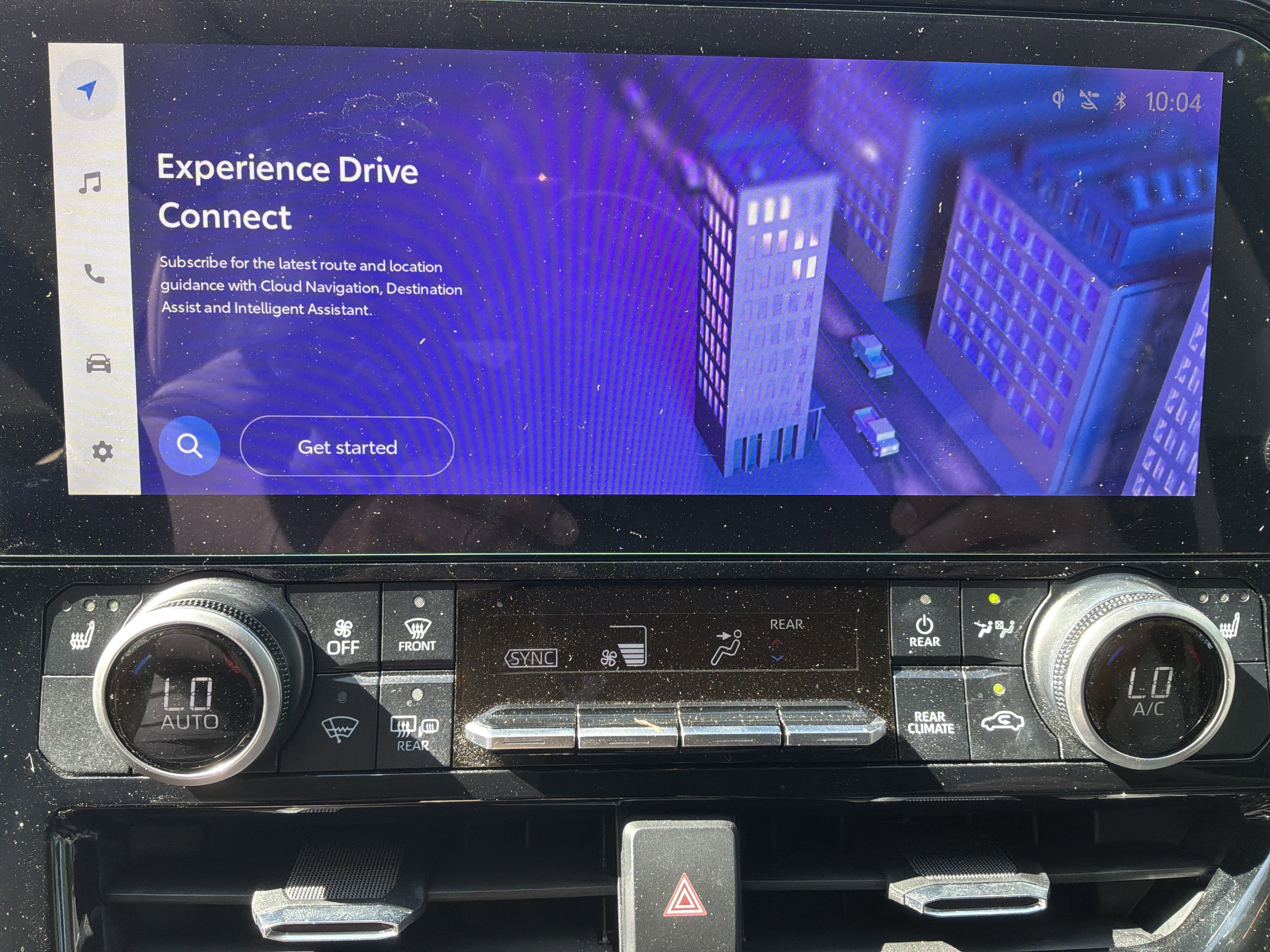 Used 2024 Toyota Highlander XLE FWD image 24