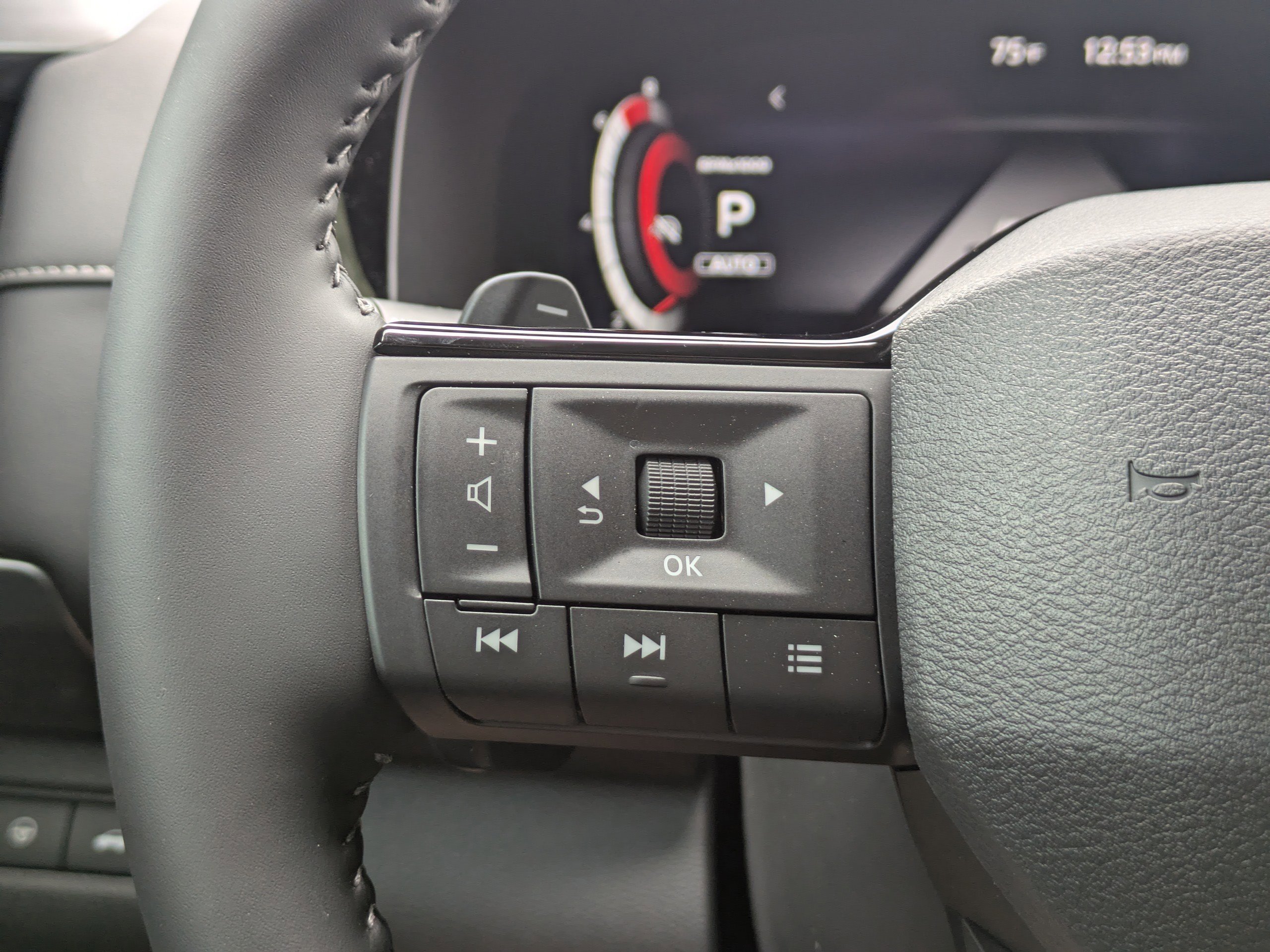 New 2026 Nissan Pathfinder SL AWD/4WD image 29