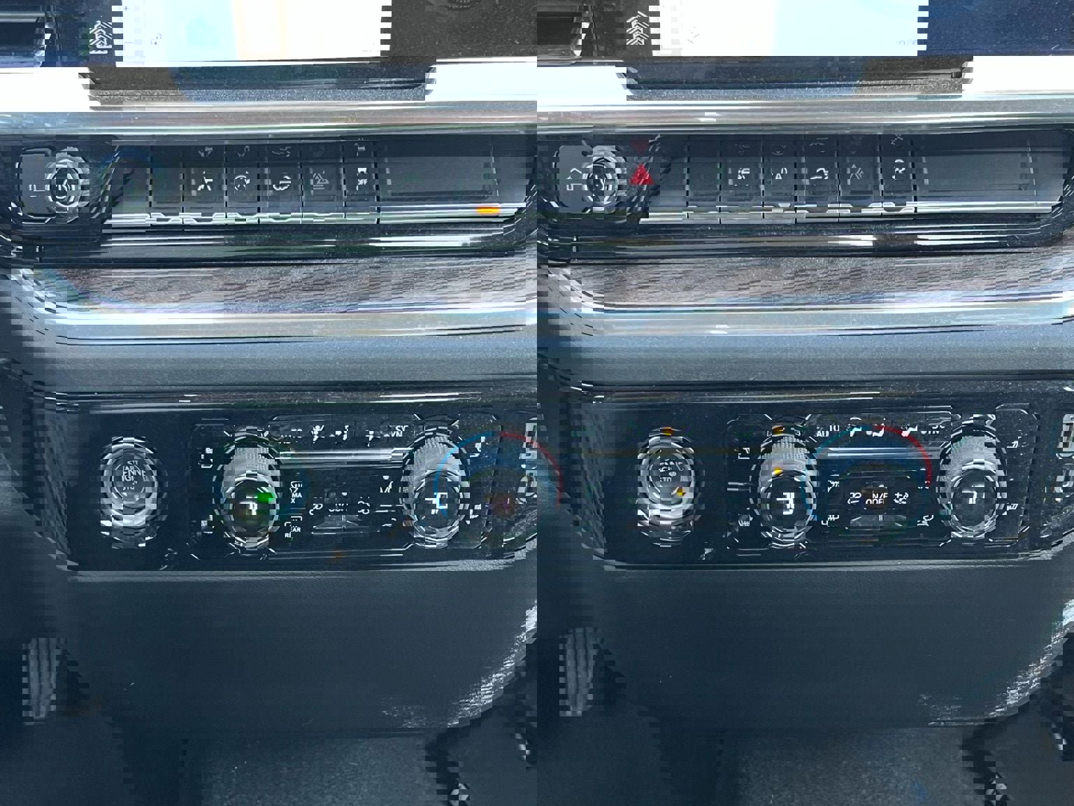 Used 2022 Chevrolet Silverado 1500 LT image 31