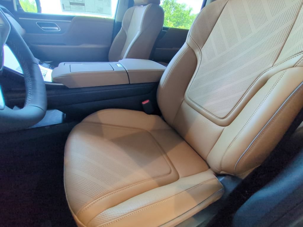 New 2027 INFINITI QX80 Luxe RWD image 9