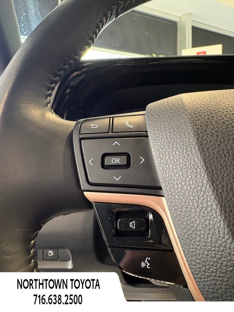 Used 2024 Toyota Crown XLE image 18