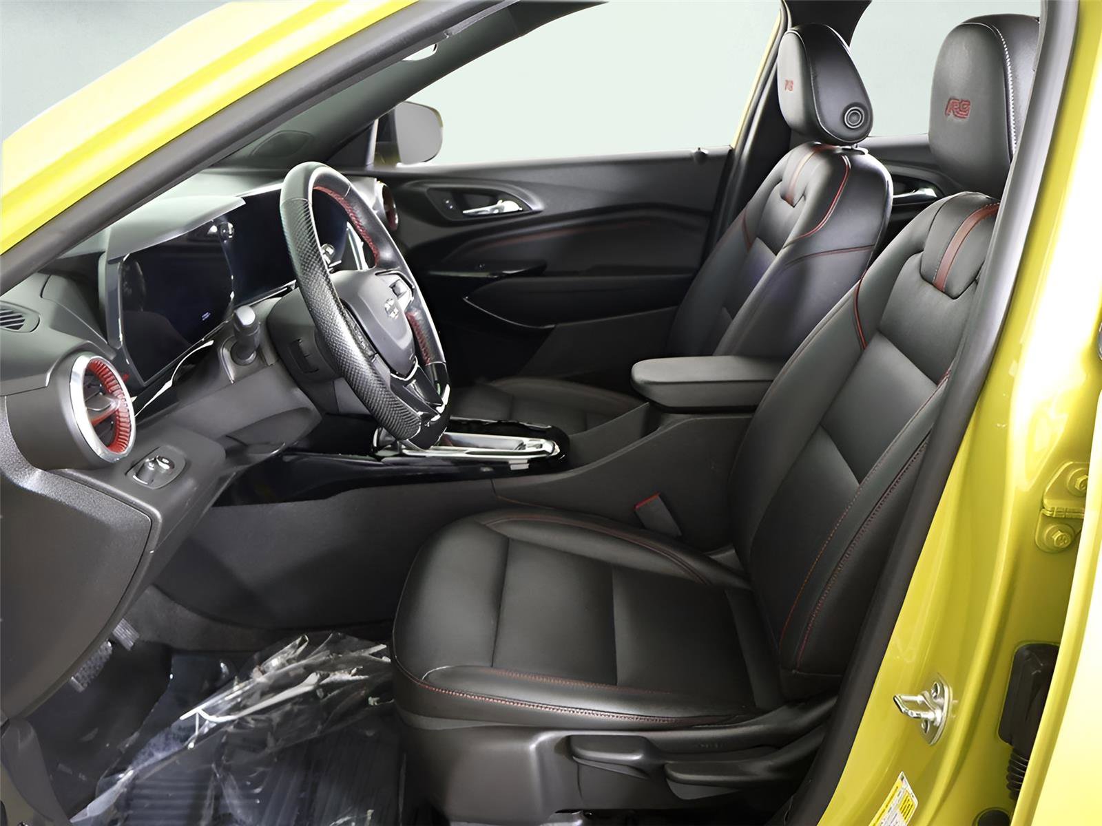 Used 2024 Chevrolet Trax RS image 26