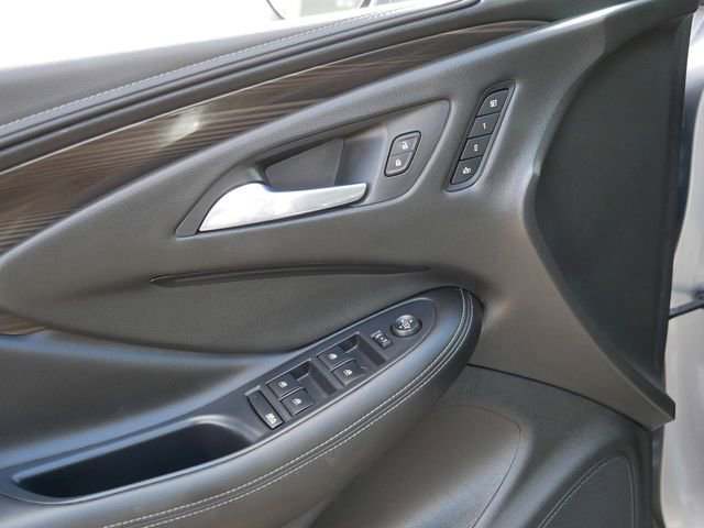 Used 2019 Buick Envision Premium AWD/4WD image 16