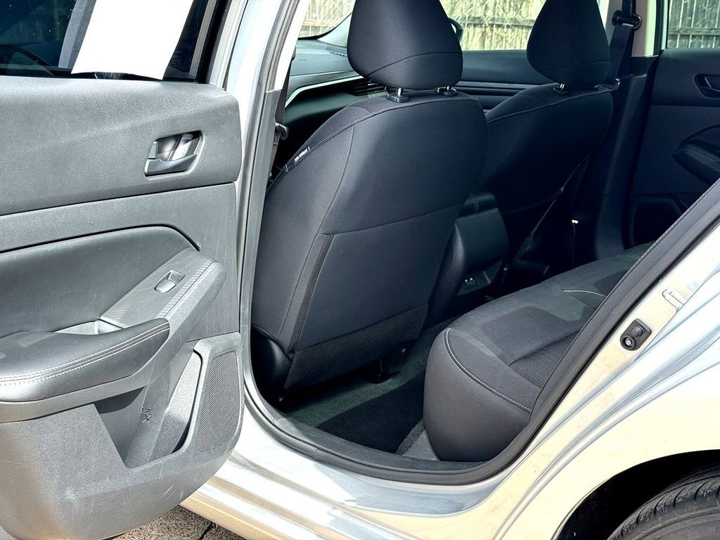 Used 2024 Nissan Altima 2.5 SV image 26