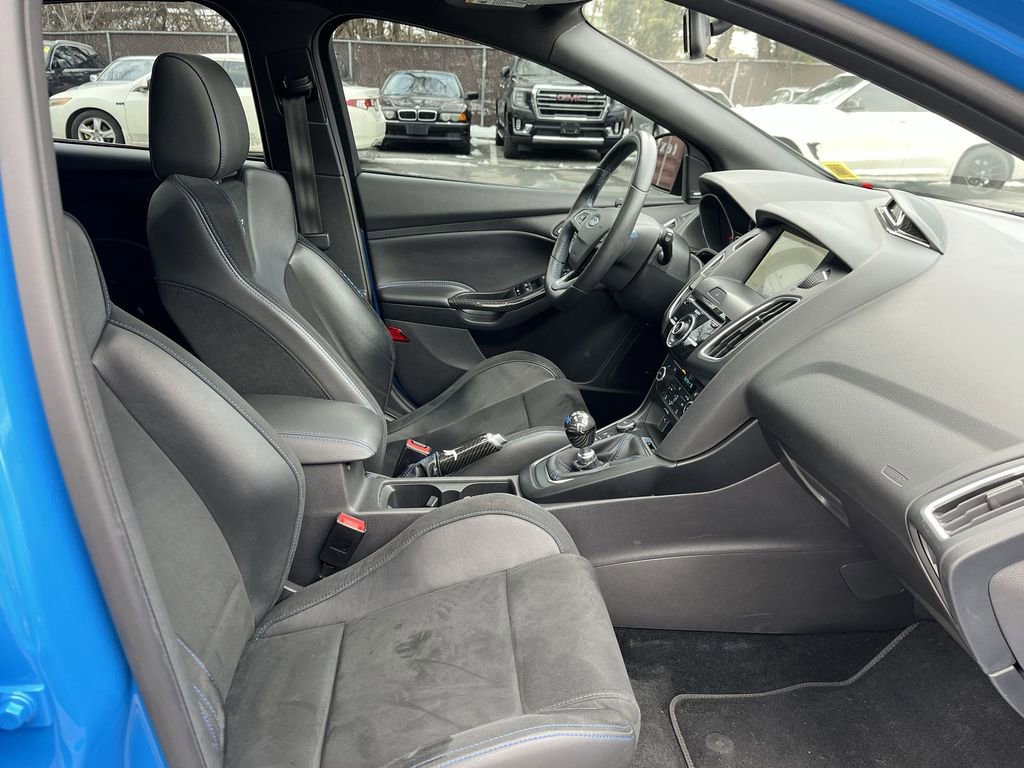Used 2018 Ford Focus RS image 26