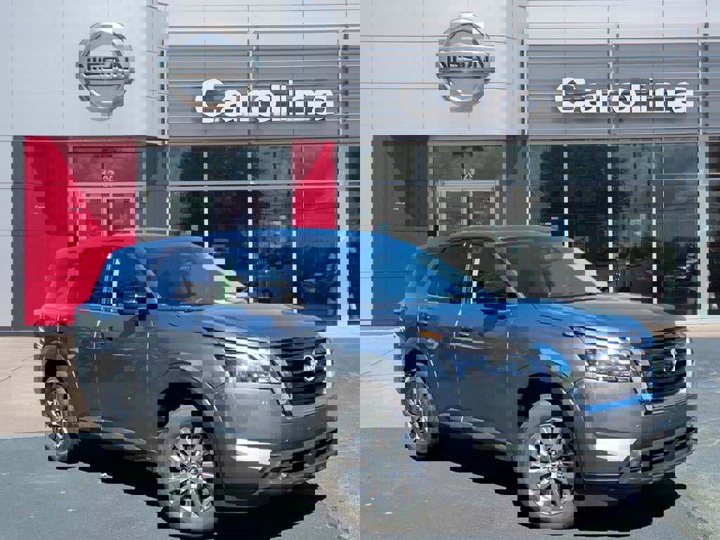 Used 2025 Nissan Pathfinder S