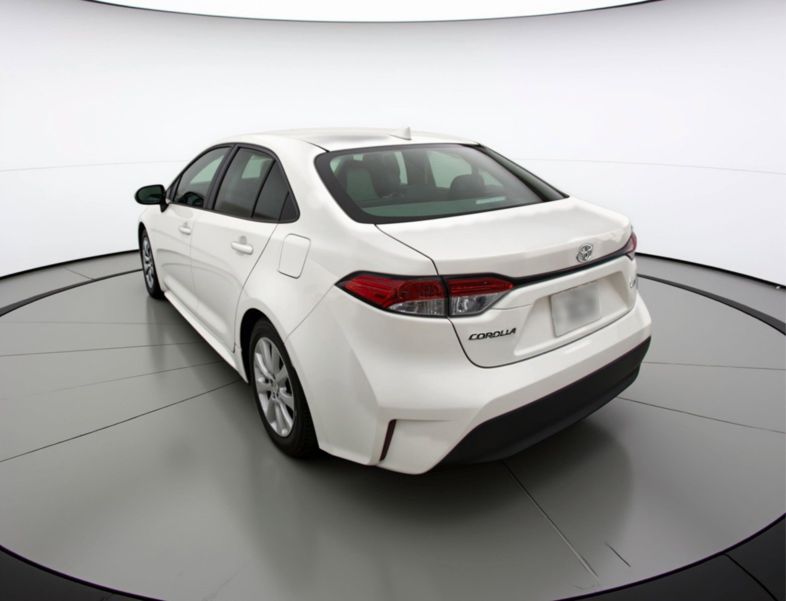 Used 2025 Toyota Corolla LE image 6