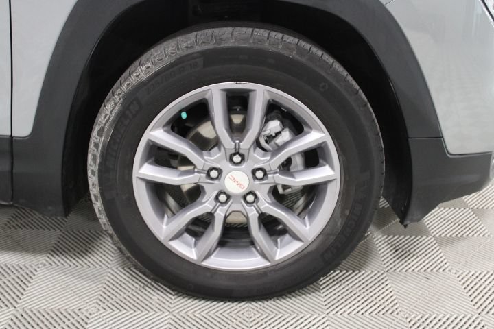 Used 2024 GMC Terrain SLT w/ Tech Package AWD/4WD image 43