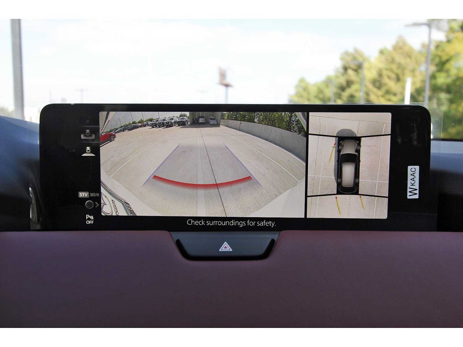 New 2025 MAZDA CX-70 Plug-In Hybrid w/ Premium Plus AWD/4WD image 13