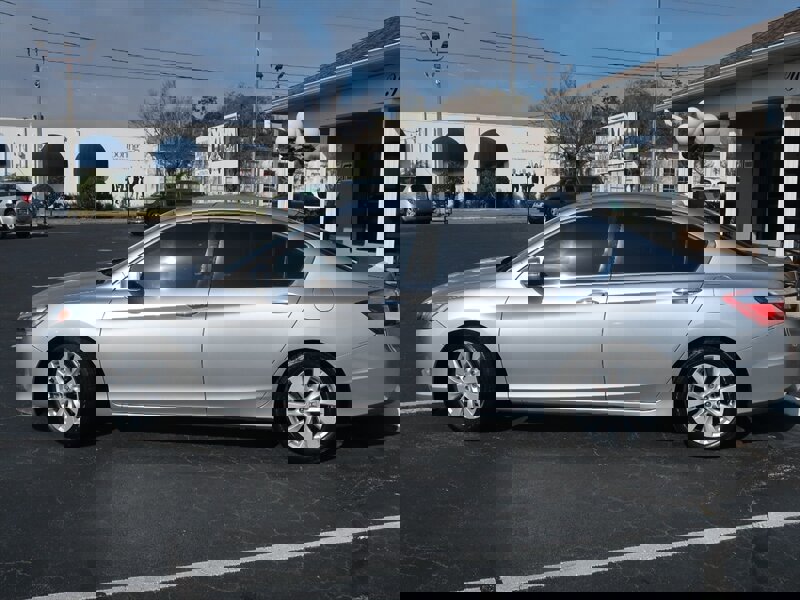 Used 2014 Honda Accord EX-L image 9