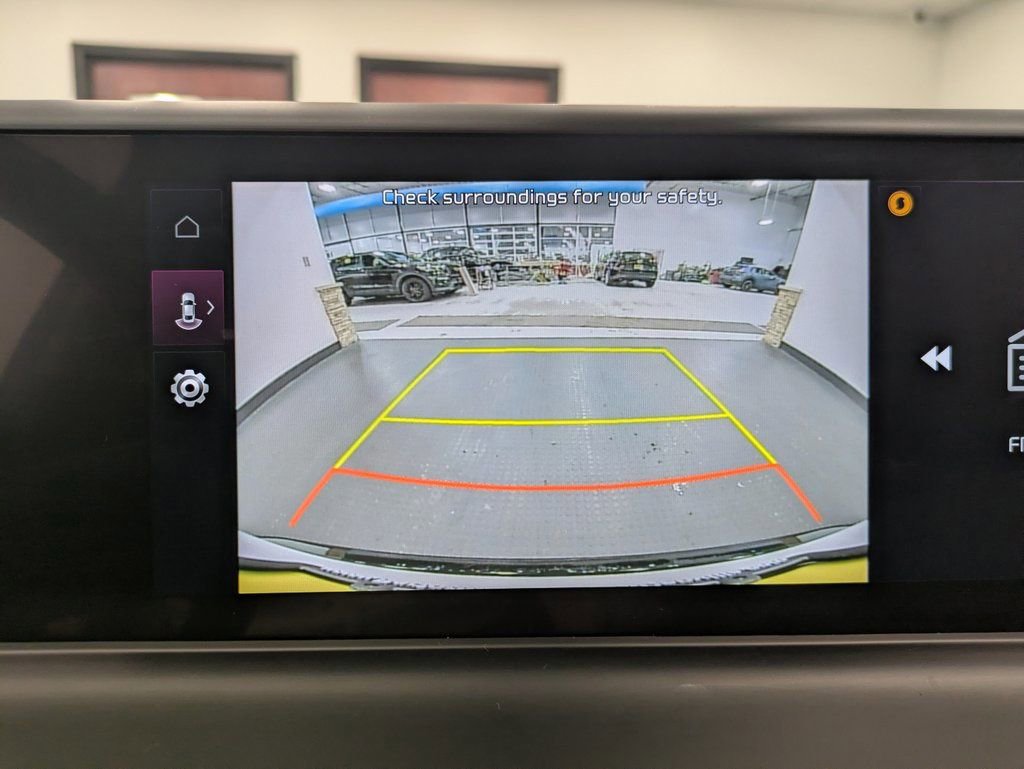 Used 2025 Kia Seltos S image 13