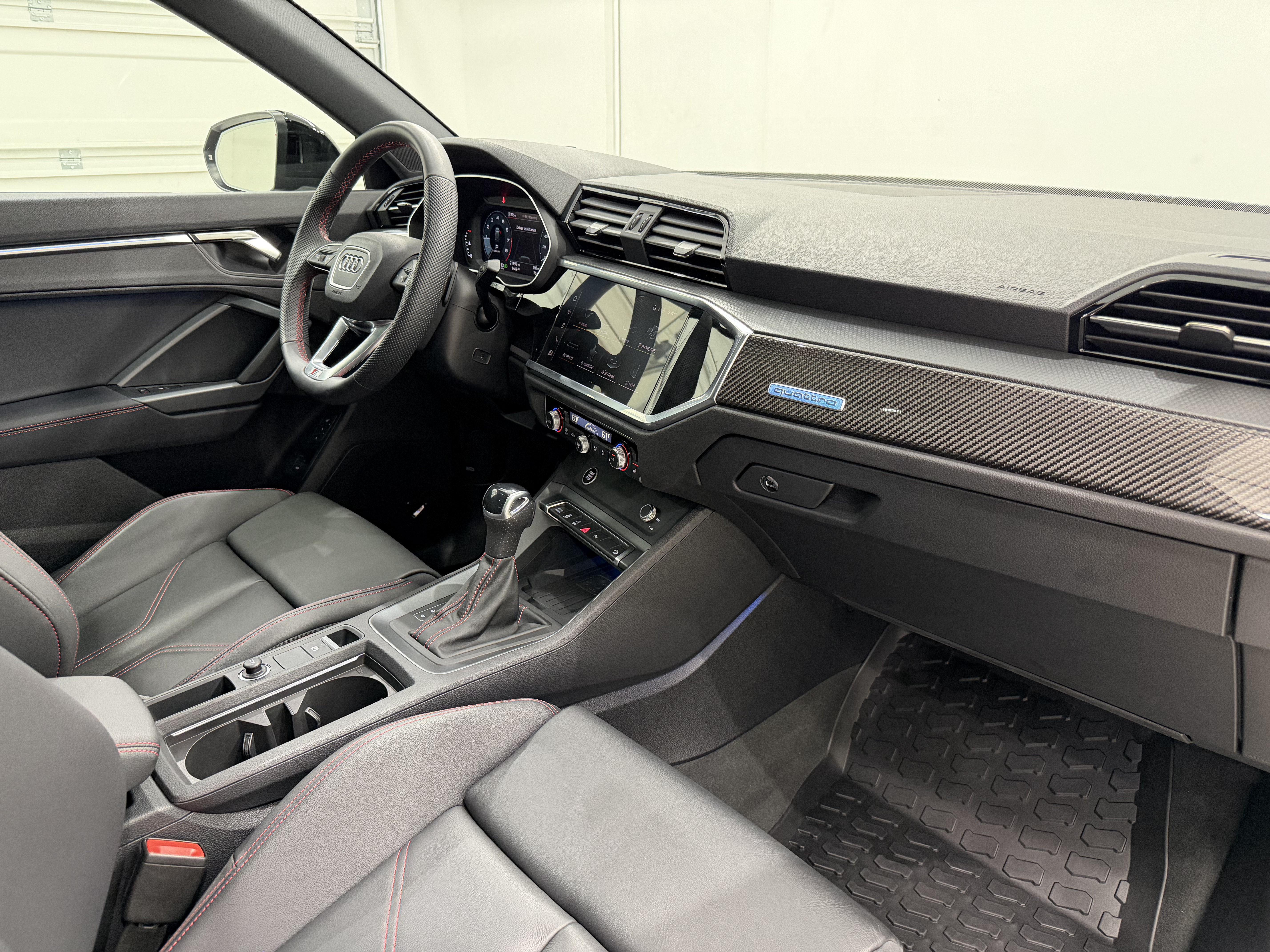 Used 2025 Audi Q3 2.0T Premium Plus AWD/4WD image 23