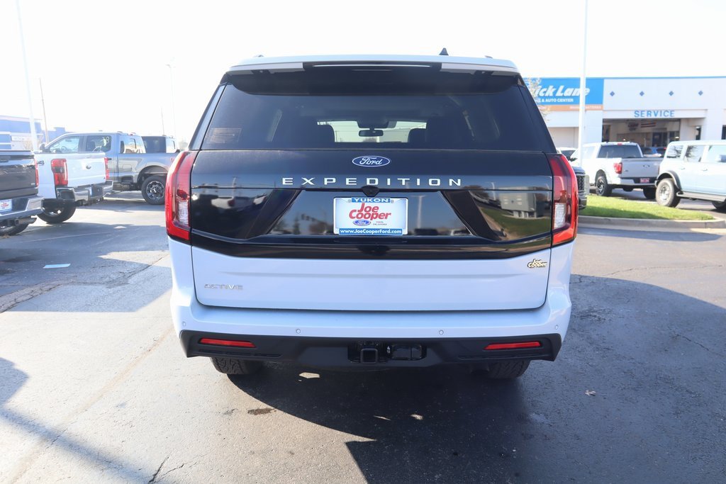 New 2025 Ford Expedition Active image 23
