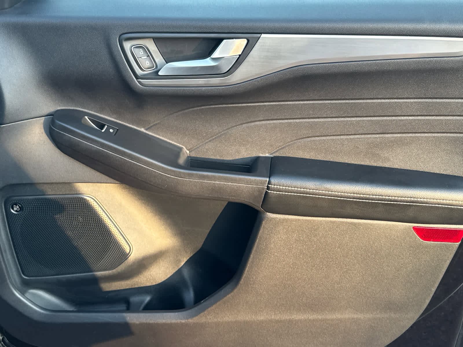 Used 2021 Ford Escape Titanium image 16