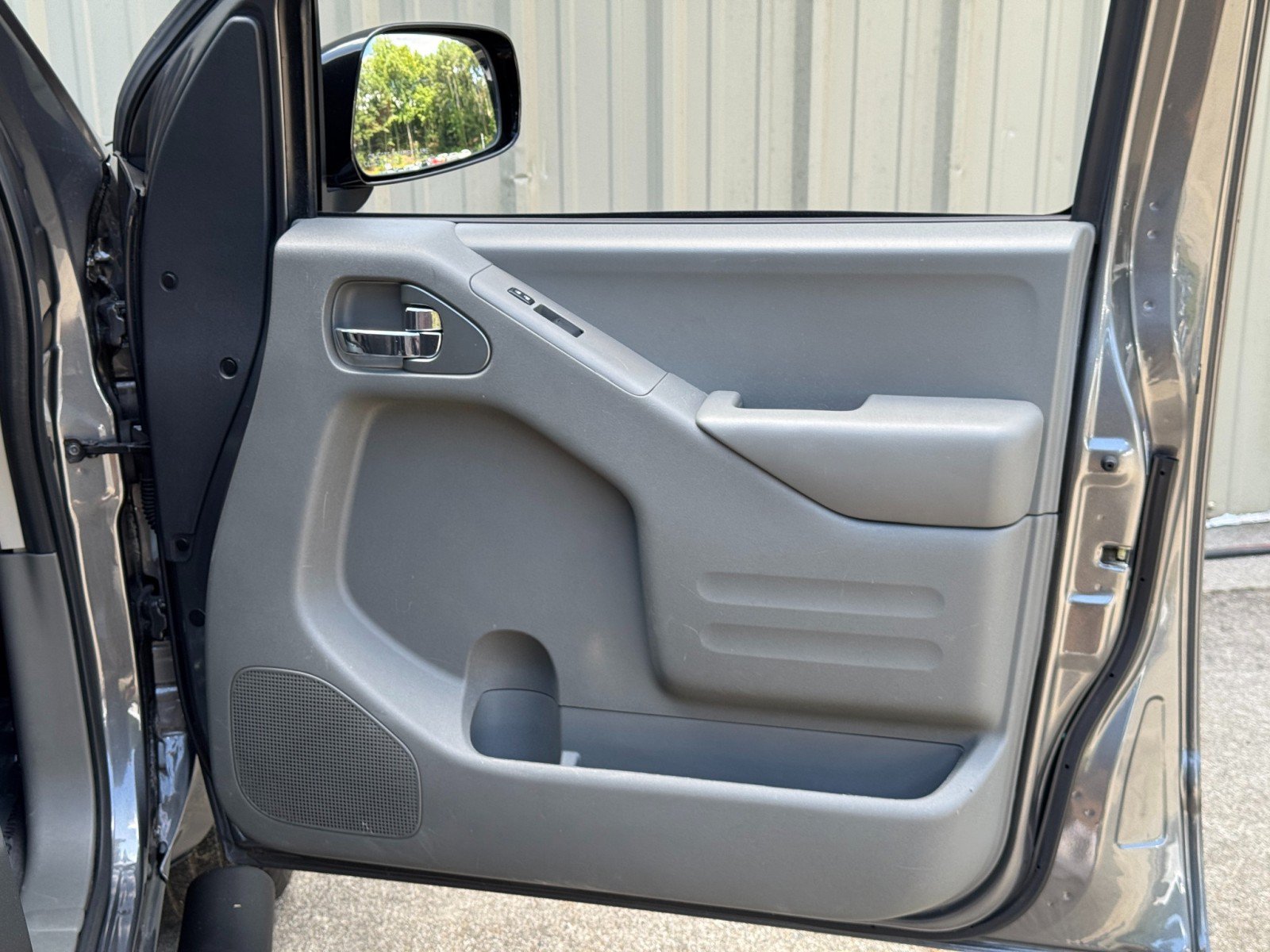 Used 2020 Nissan Frontier SV w/ Midnight Edition Floor Mats RWD image 37