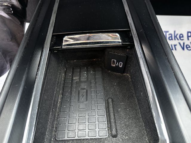 Certified 2023 Lincoln Corsair AWD w/ Equipment Group 101A image 25