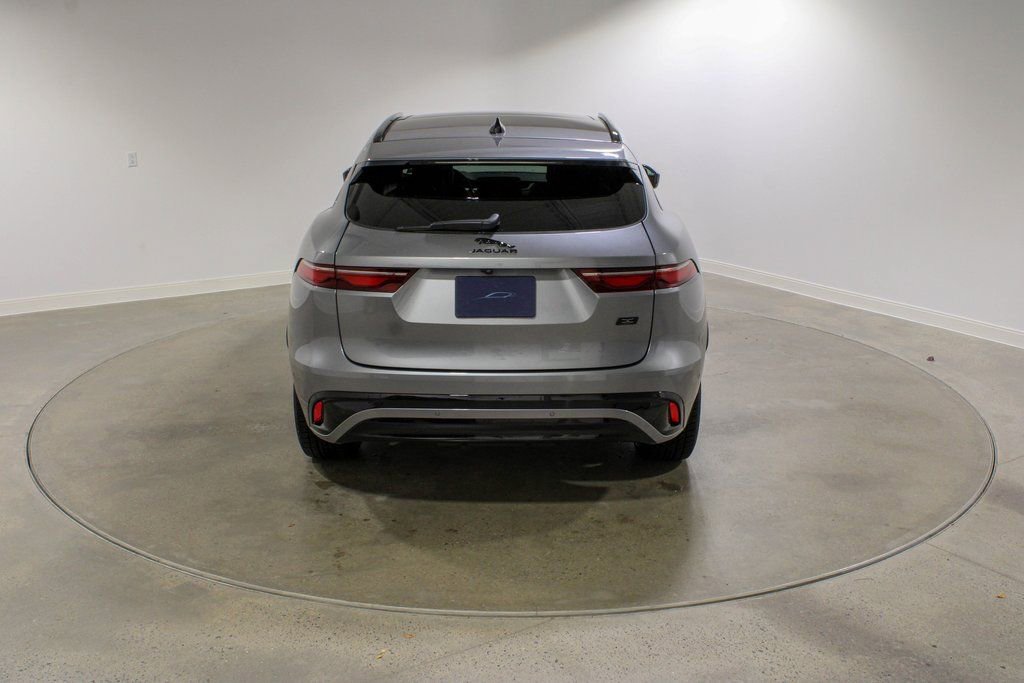 New 2026 Jaguar F-PACE R-Dynamic S image 4