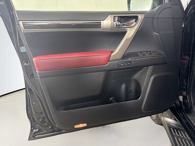 Used 2020 Lexus GX 460 Premium w/ Premium Package AWD/4WD image 13